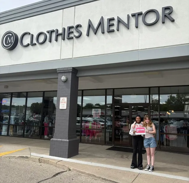 Clothes Mentor Hyde Park, OH