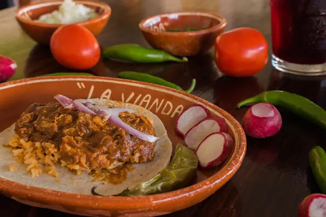 Tacos de Guisado La Vianda Ámbar