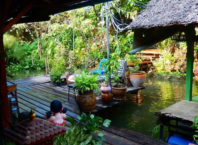 Nita Raft House or Nita Guest House