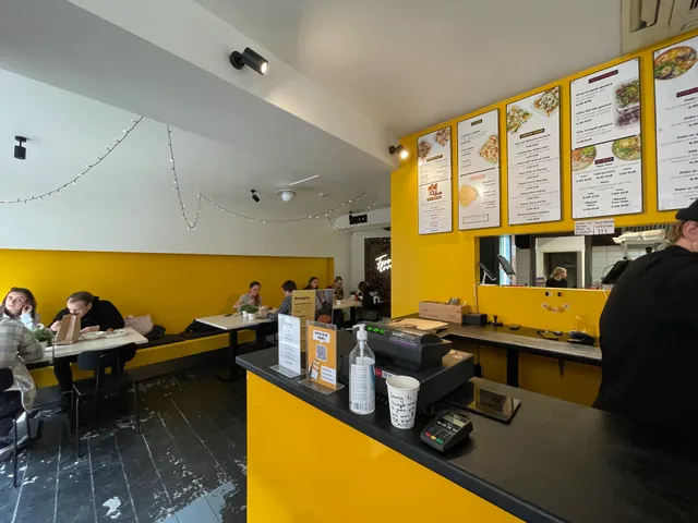 strEAT RIGA, Restorāns