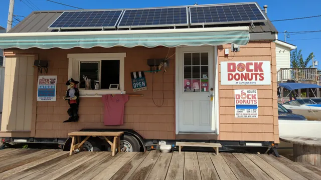 Dock Donuts