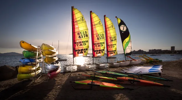 Cavanna Wind, Escuela de Vela