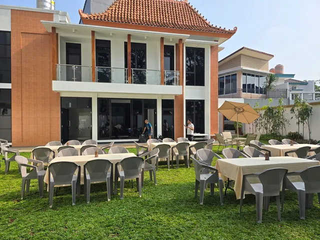 Terrace Garden G36 / 6 (Omah Amas Cibubur)