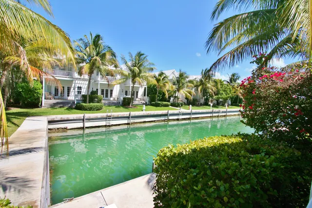 Coral Lagoon Vacation Rentals by Coco Plum