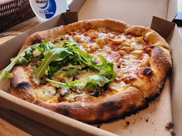 Dough Bros. Pizza & Doughnuts (Sai Kung)