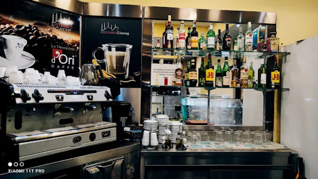 Istanbul kebab pizza bar