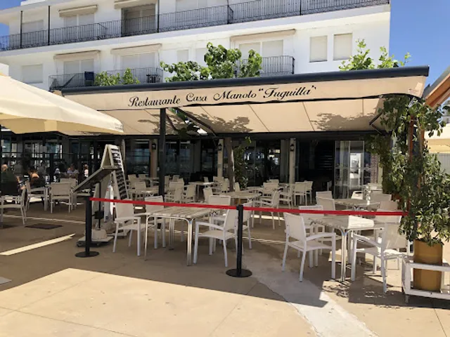 Restaurante Casa Manolo Fuguilla Conil ( PASEO MARÍTIMO).
