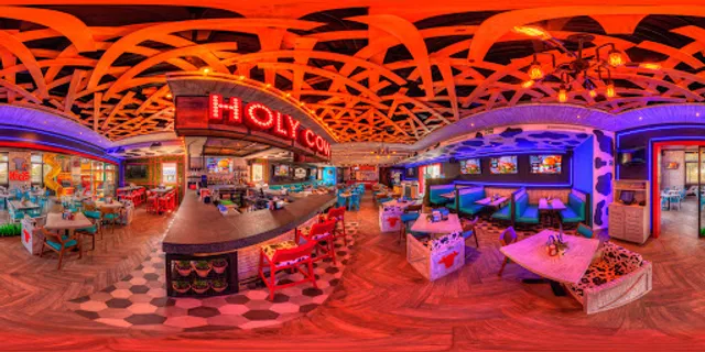 Holy Cow! Burger & Beer Joint - Linda Vista