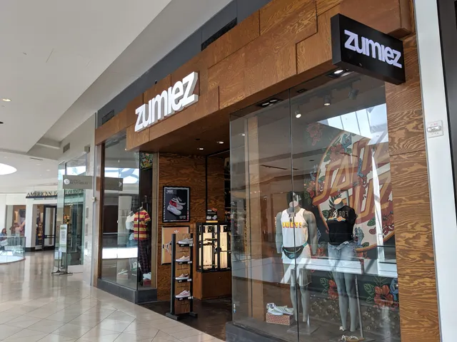 Zumiez