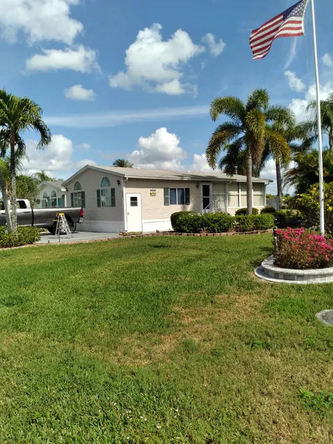 Crystal Lake RV Resort