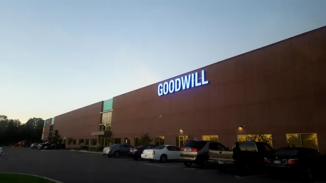 Goodwill - Brooklyn Park Outlet