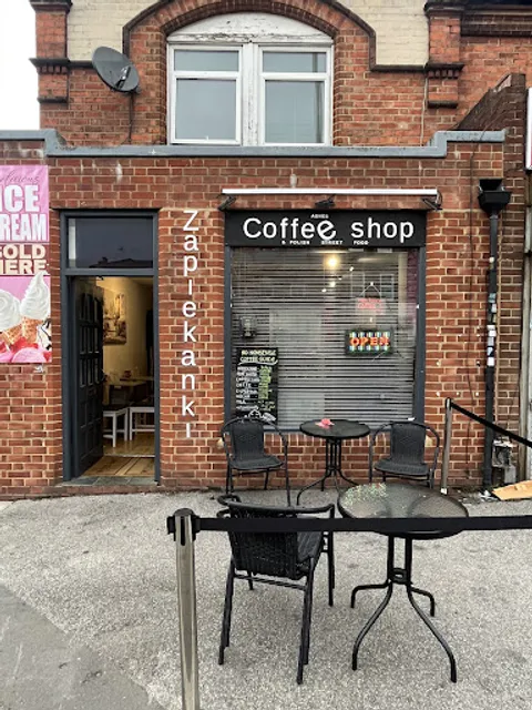 Agnes'Coffee shop and polish street food