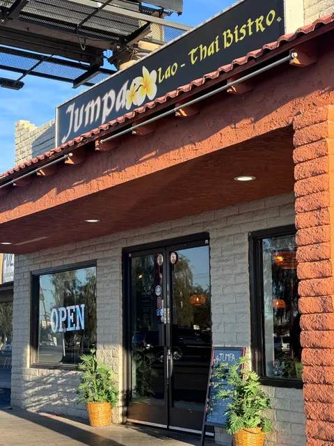 Jumpa Lao Thai Bistro