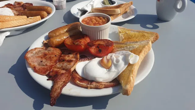 Sail ’n’ Surf Café