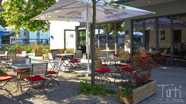 Tati - Restaurant, Café & Bar