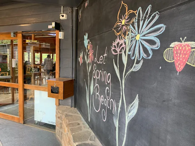 Christmas Hills Raspberry Farm Cafe