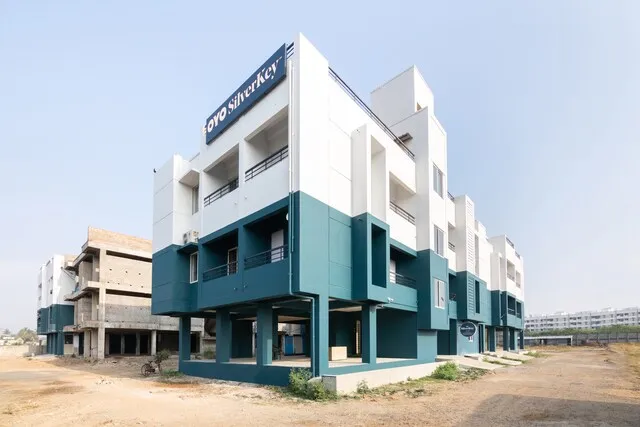 OYO SilverKey Srm University