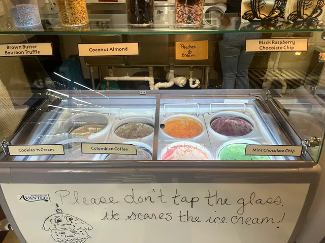 Sous Le Chèvre Cafe