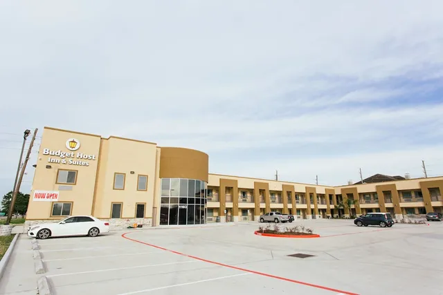 Budget Host Inn and Suites