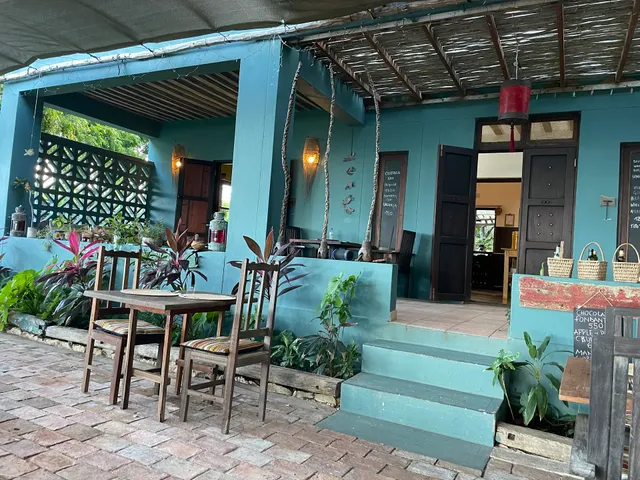 Casa Mika Cafe