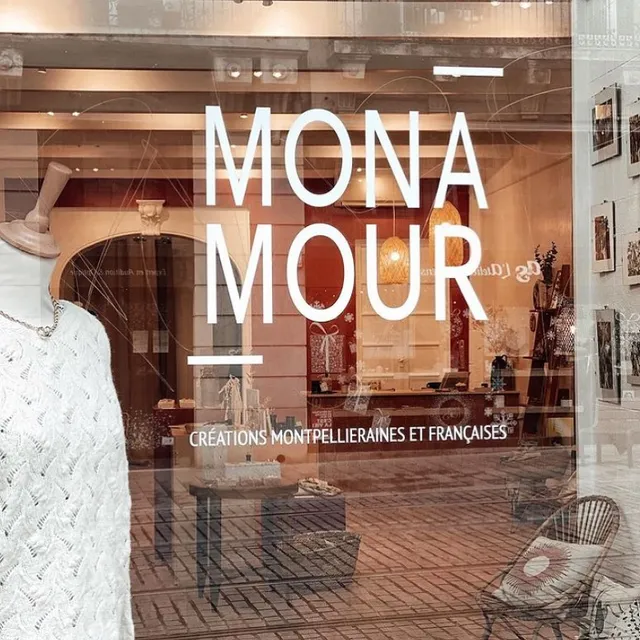 Concept Store Mona Mour