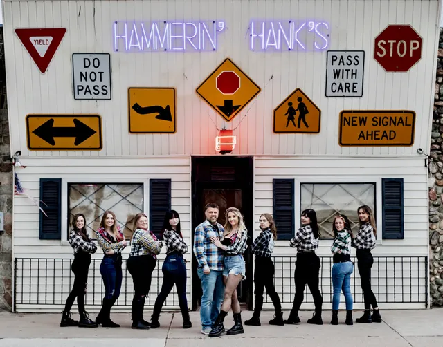 Hammerin' Hank's Bar