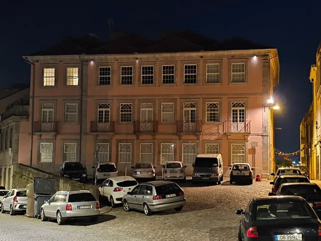 The Downtown Charming Apartments