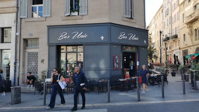 L'unic Bar