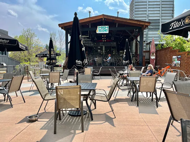 High Side! Bar & Grill