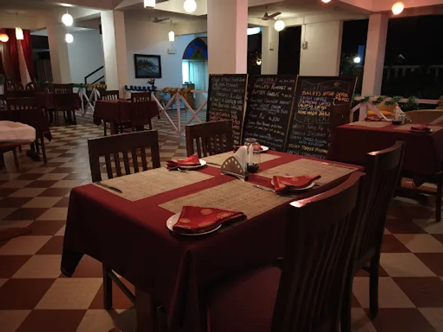 Greenberry Restaurant & Bar