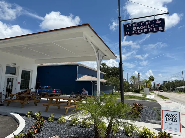 Pete's Bagels Drive Thru
