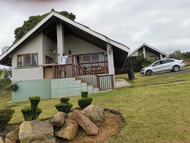 Silverstreams Lodge and Cottage