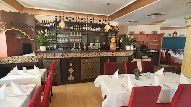 Chandani Chowk Ug Indisches Restaurant