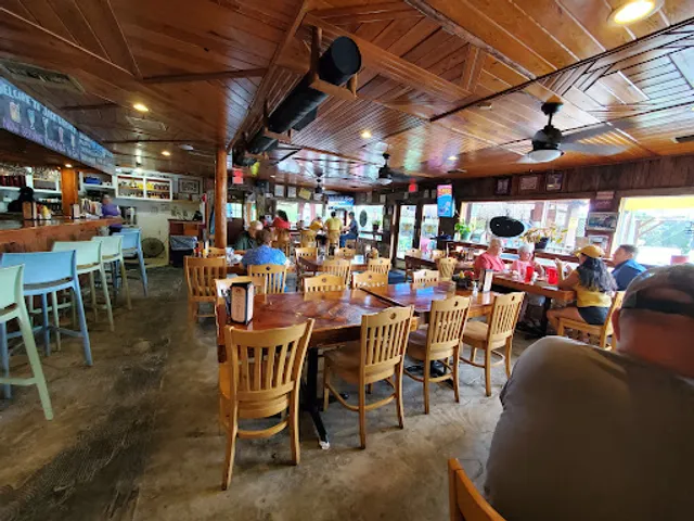 Jack Willie's Bar, Grill & Tiki