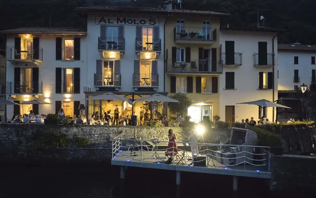 Al Molo 5 - Lake Front Suites and Apartments