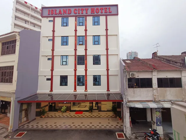 Island City Hotel