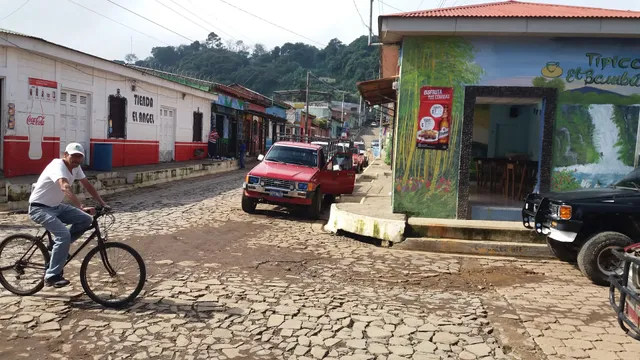 Restaurante The Half Moon