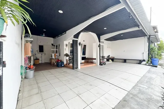 The Homey Rooms and Tours