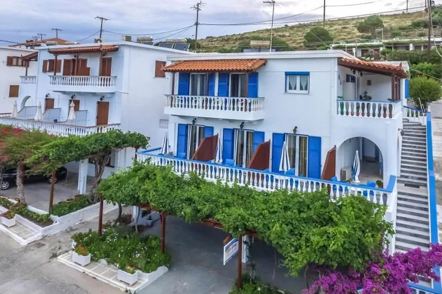 Villa Pitsa & Villa George