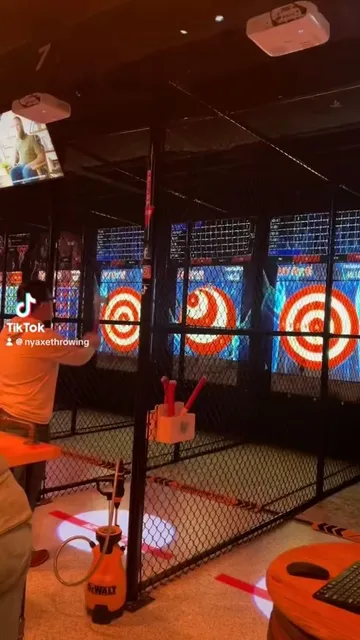 NY Axe Throwing Range - Selden