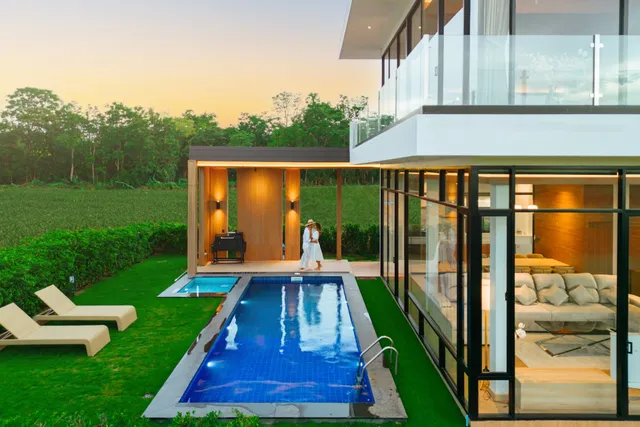 Krajokkaew mouthten khaoyai (กระจกแก้วเมาเทนเขาใหญ่)