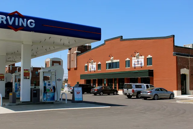 Rusty Lantern Market