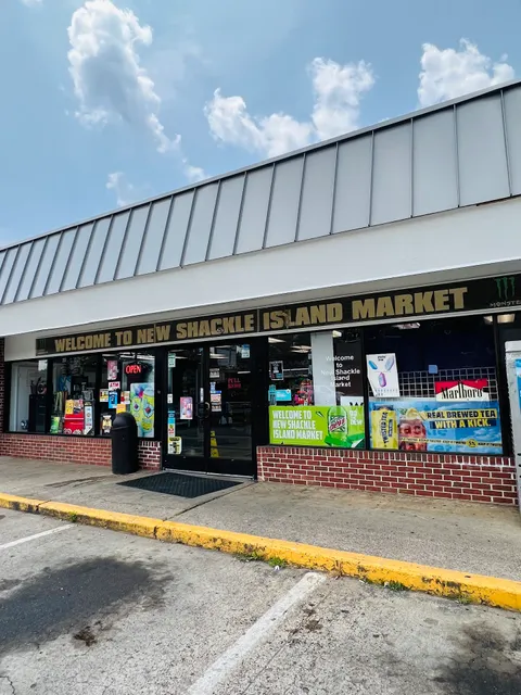 New Shackle Island Market & Smoke Shop