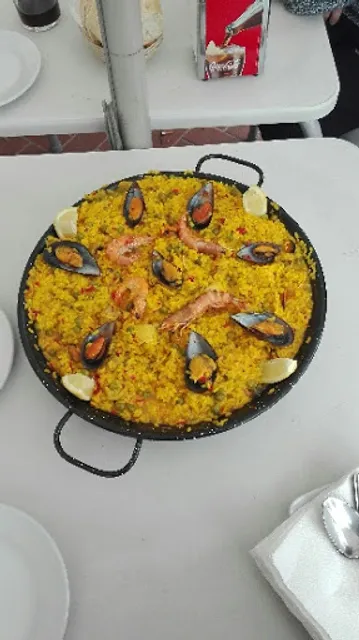 Alcazar Cafeteria Bar