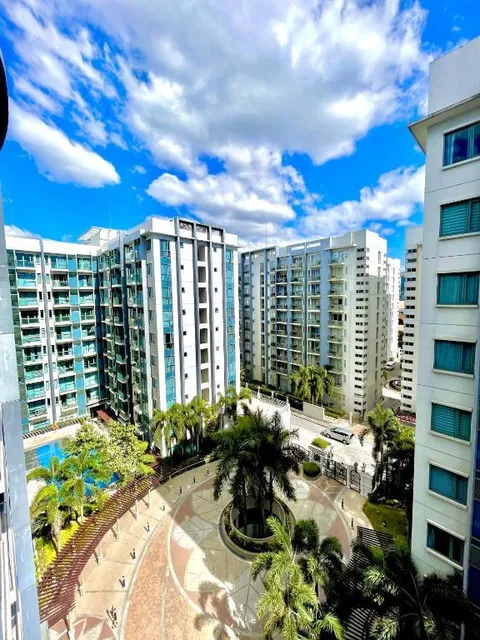 Two Palmtree Villas, Manila