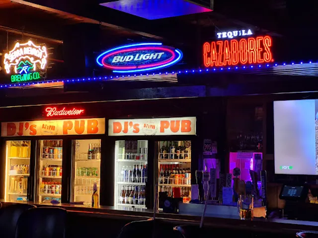 D J's Pub