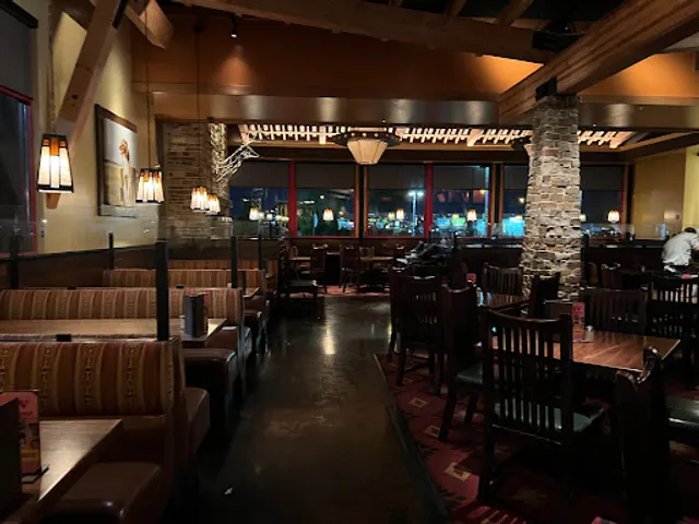 Lazy Dog Restaurant & Bar