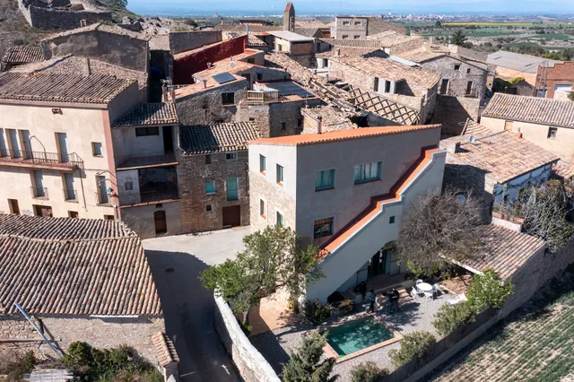 Casa Les Germanes - Casa Rural amb Encant a la Segarra