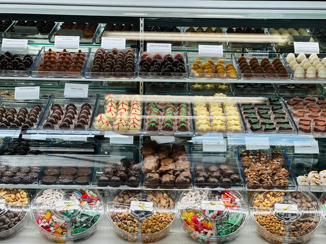 Carolina Candy Company Gourmet & Gifts