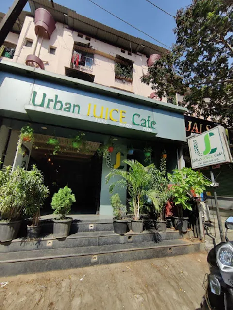 URBAN JUICE CAFE